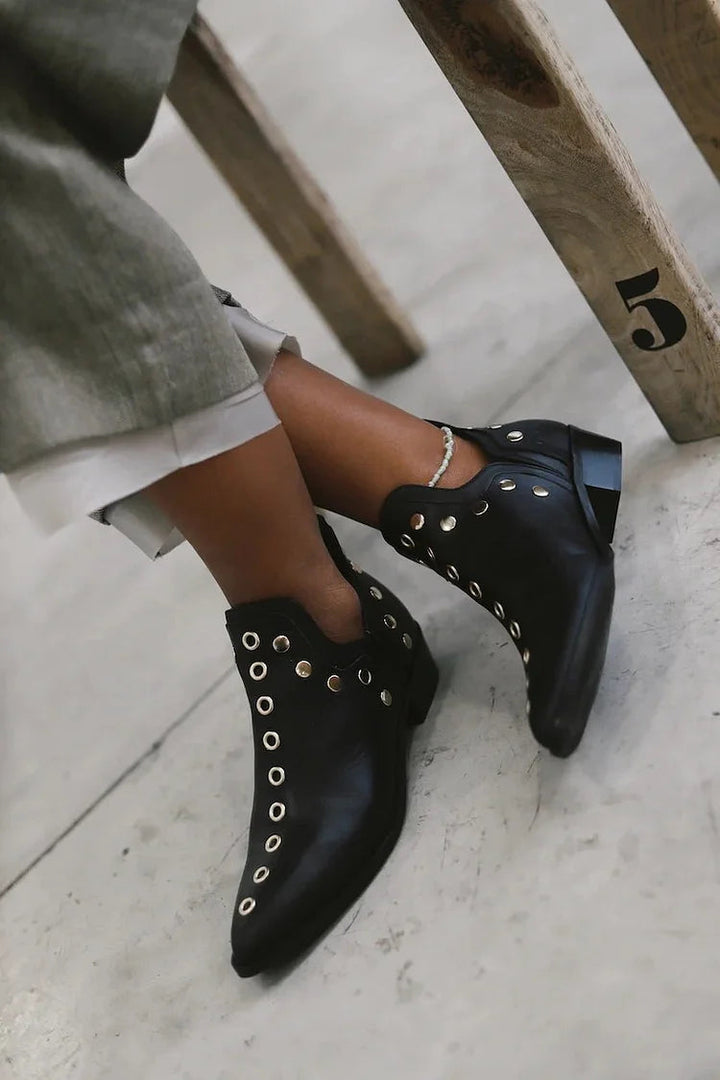 HARPER & JUNE | POINTED STUDDED ANKLE BOOT