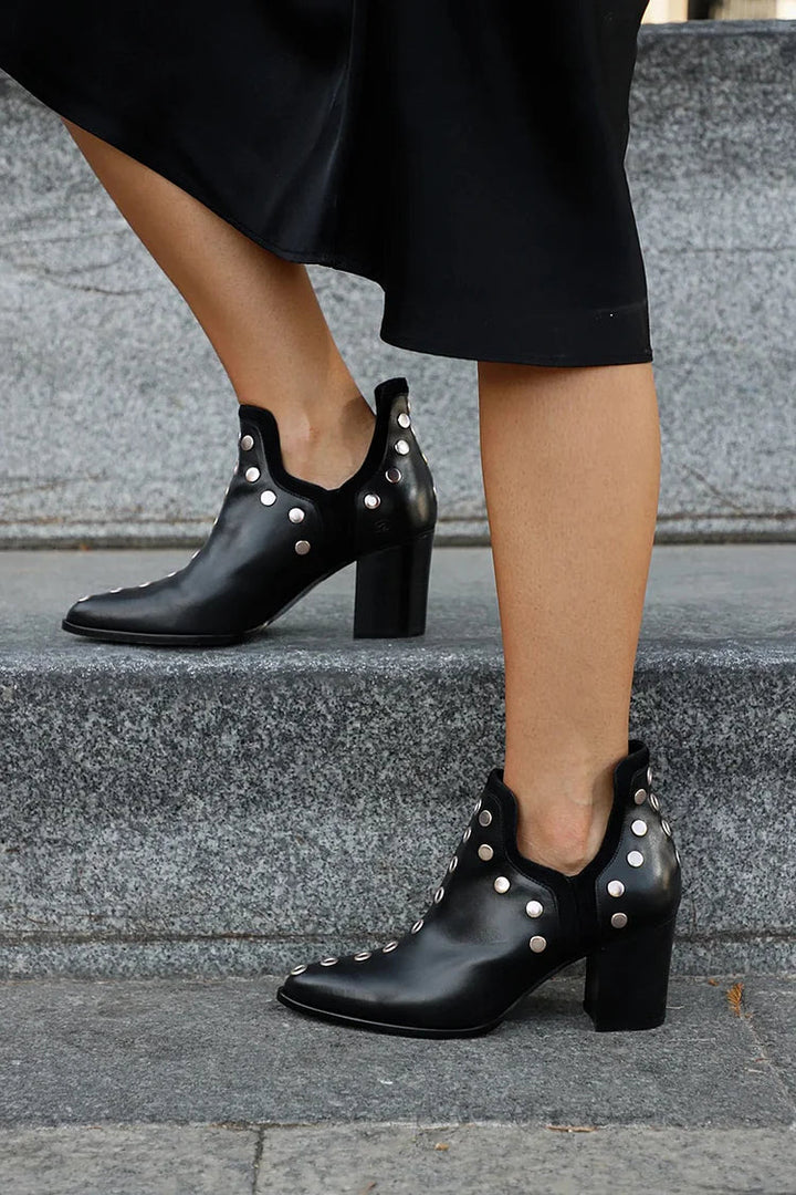 HARPER & JUNE | STUDDED ANKLE BOOT WITH WIDE HEEL