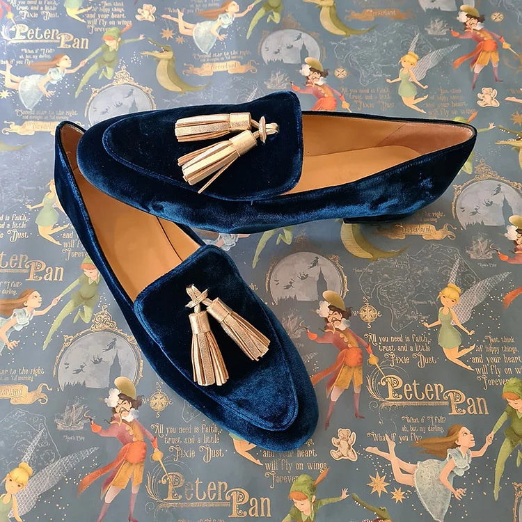 HARPER & JUNE | MIDNIGHT ELEGANCE LOAFERS WITH CHAMPAGNE TASSELS