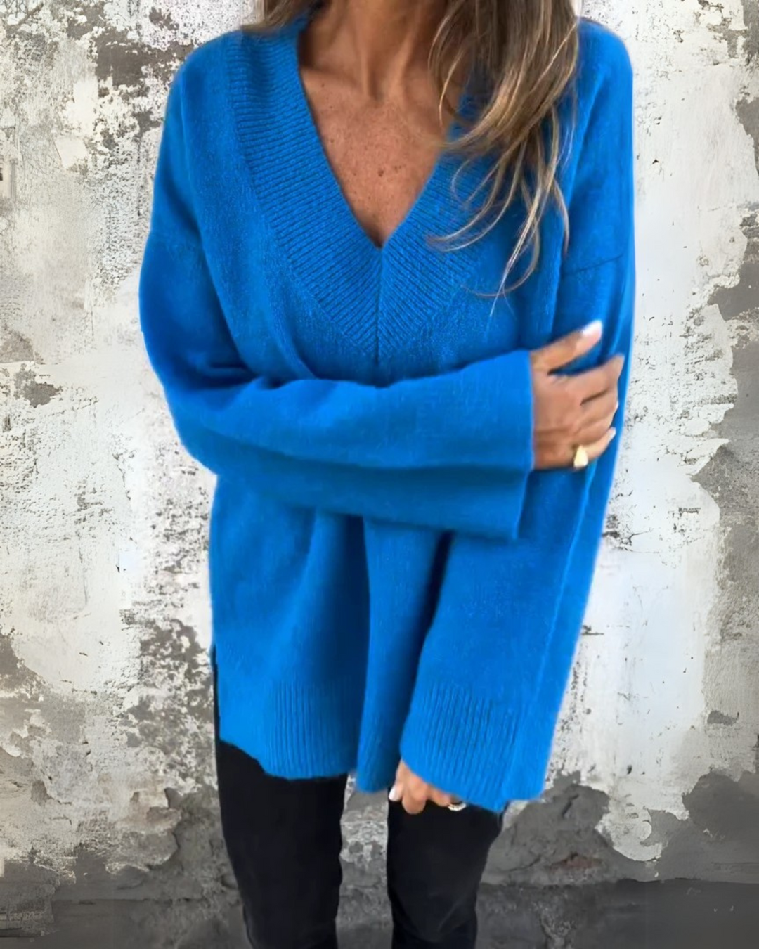 NORTHLINE STUDIO | RELAXED V-NECK SWEATER