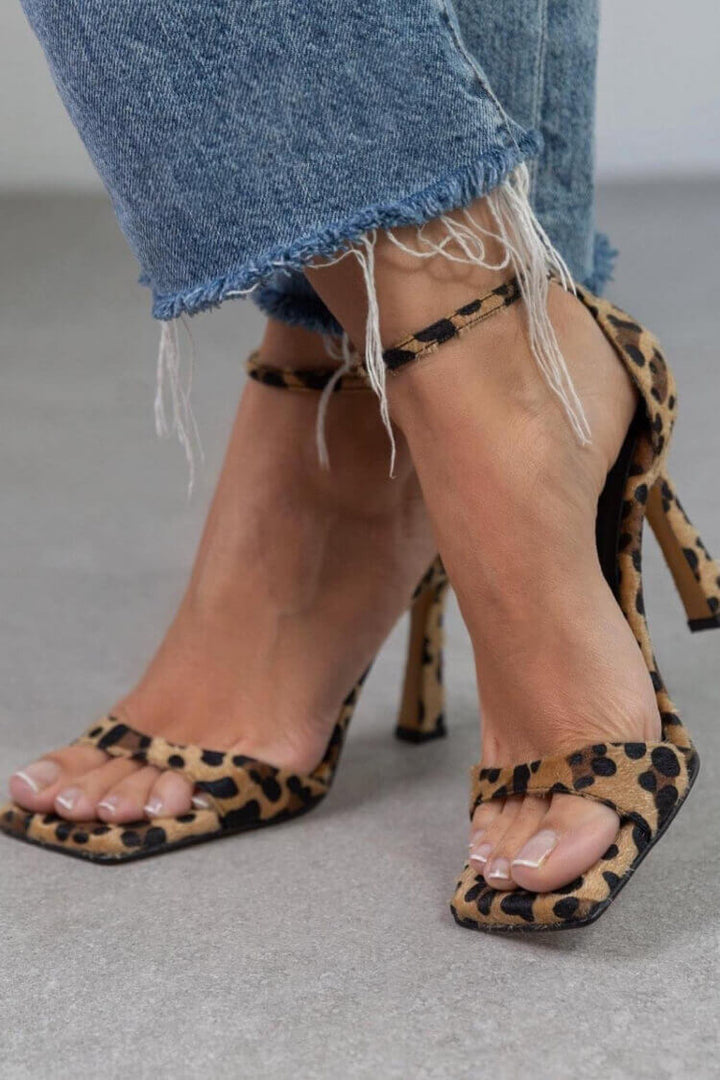 HARPER & JUNE | LEOPARD PRINT HEELS