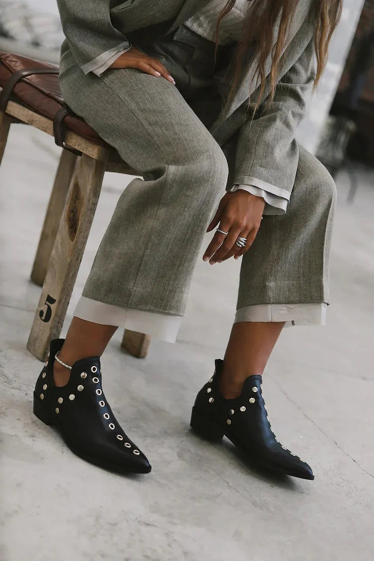 HARPER & JUNE | POINTED STUDDED ANKLE BOOT