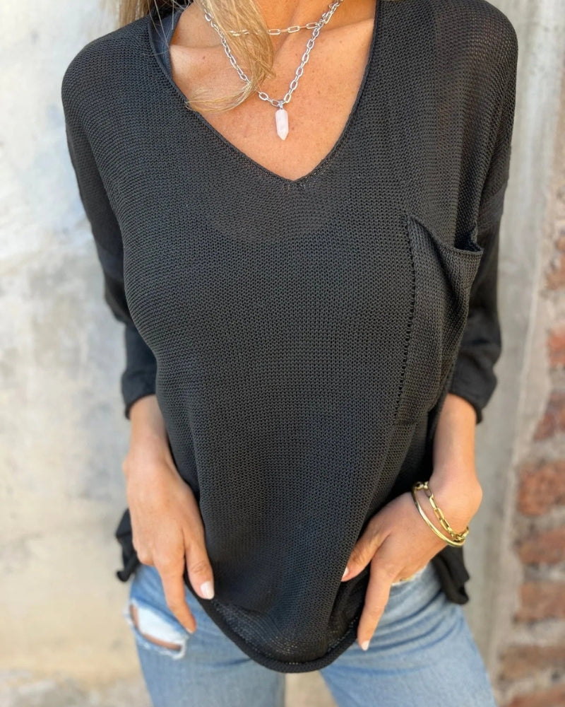 NORTHLINE STUDIO | RELAXED KNIT V-NECK SWEATER