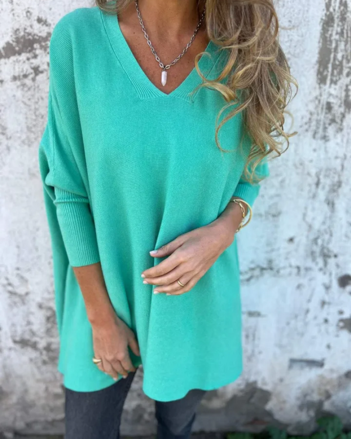 NORTHLINE STUDIO | OVERSIZED V-NECK SWEATER