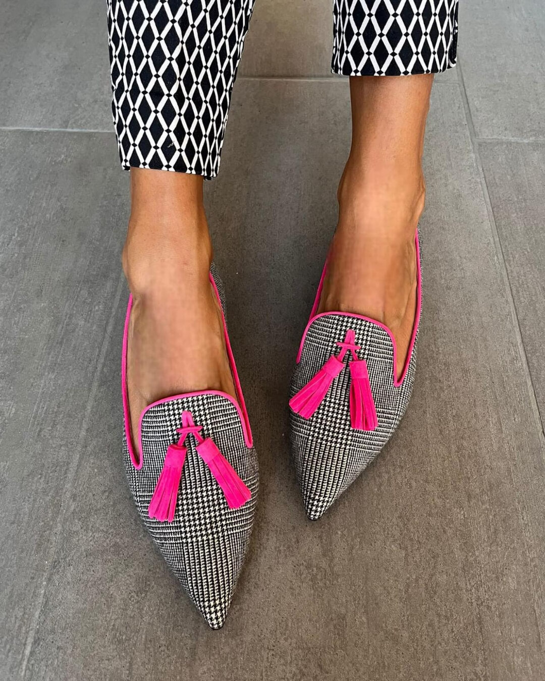 HARPER & JUNE | POINTED LOAFER WITH FLUO FRINGES