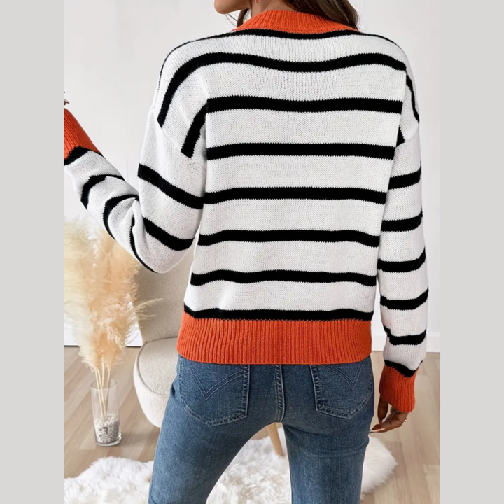 NORTHLINE STUDIO | Elegant Crew Neck Sweater