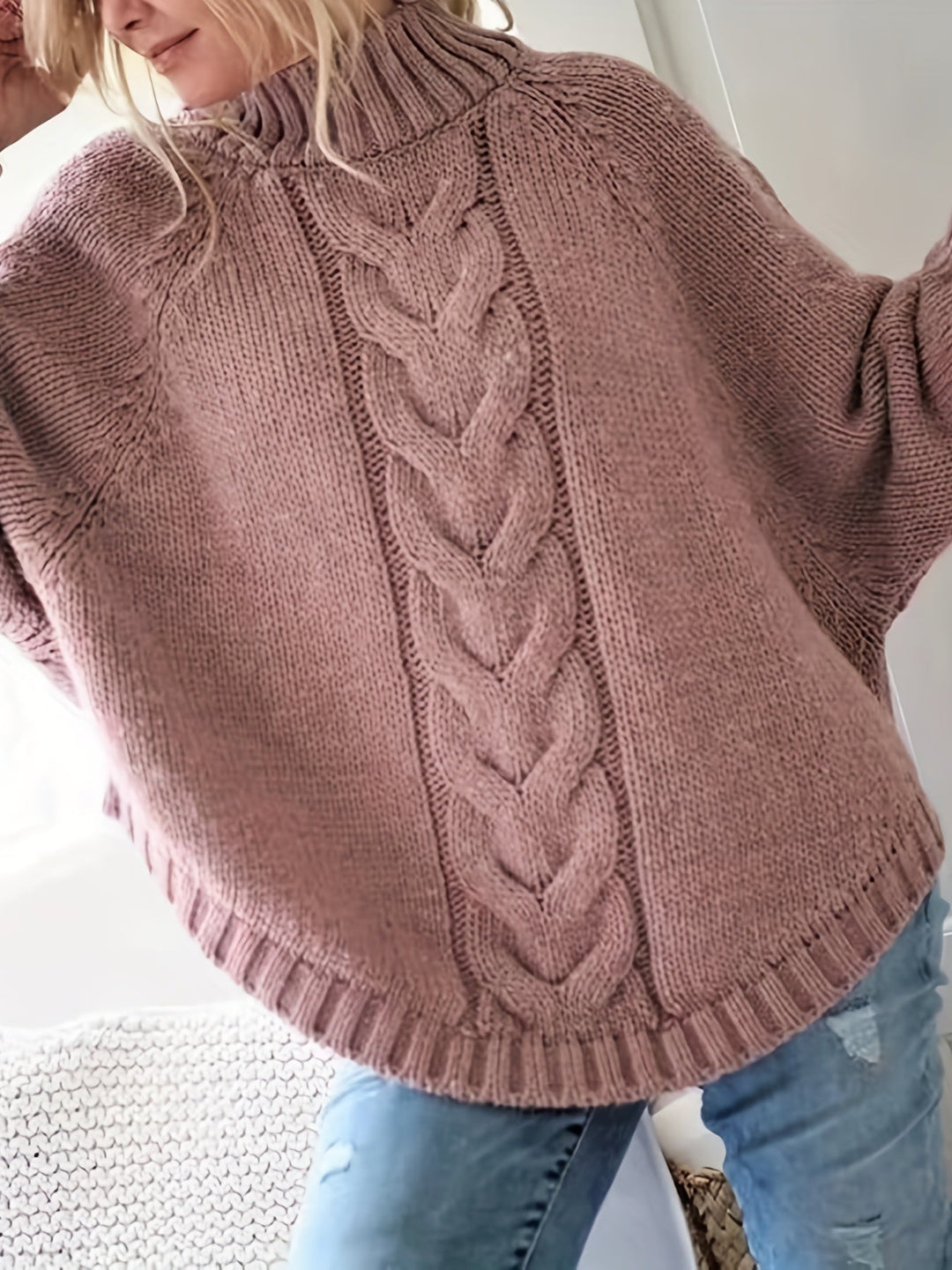 NORTHLINE STUDIO | Elegant Knit Sweater