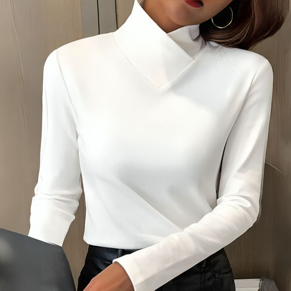 NORTHLINE STUDIO | Elegant Turtleneck Fit