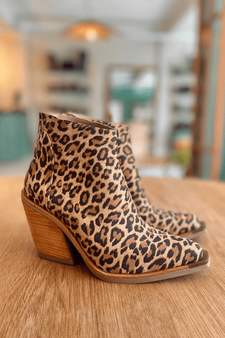 HARPER & JUNE | POINTED TOE COWBOY BOOT