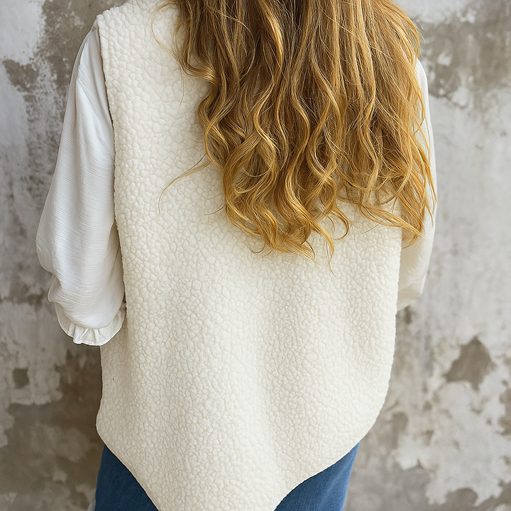 NORTHLINE STUDIO | Vest