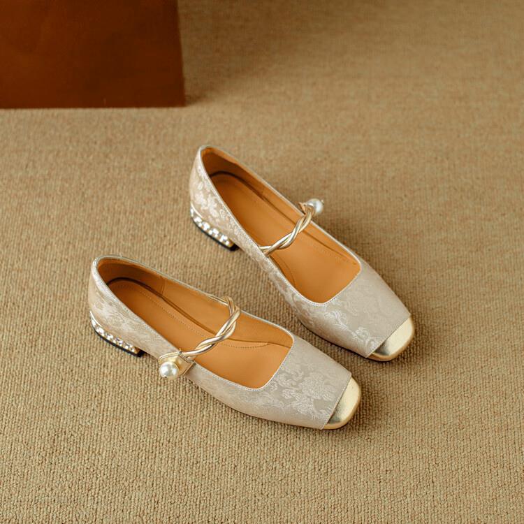 NORTHLINE STUDIO | PEARL STRAP EMBELLISHED FLATS