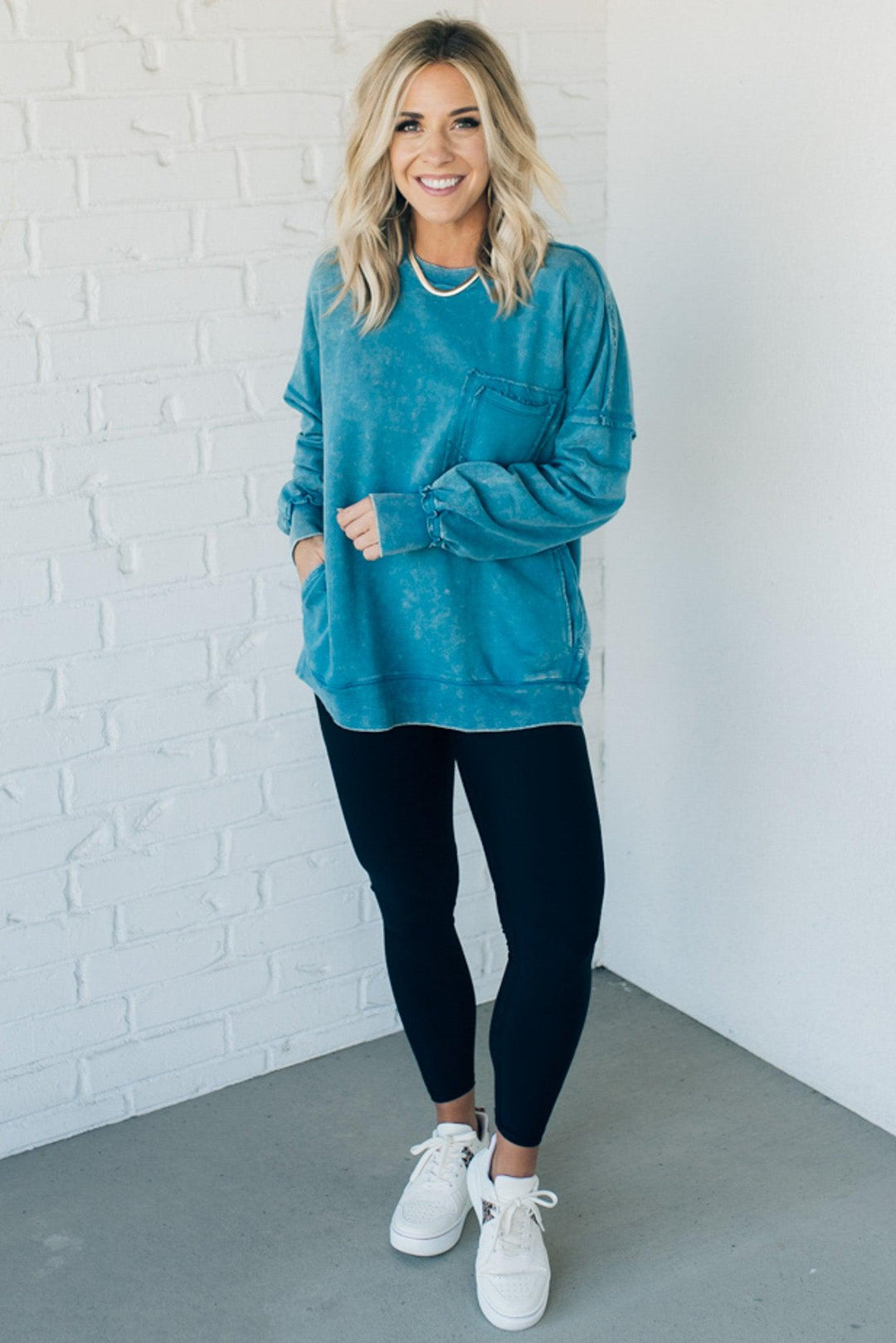 NORTHLINE STUDIO | Cozy French Terry Acid Wash Pullover