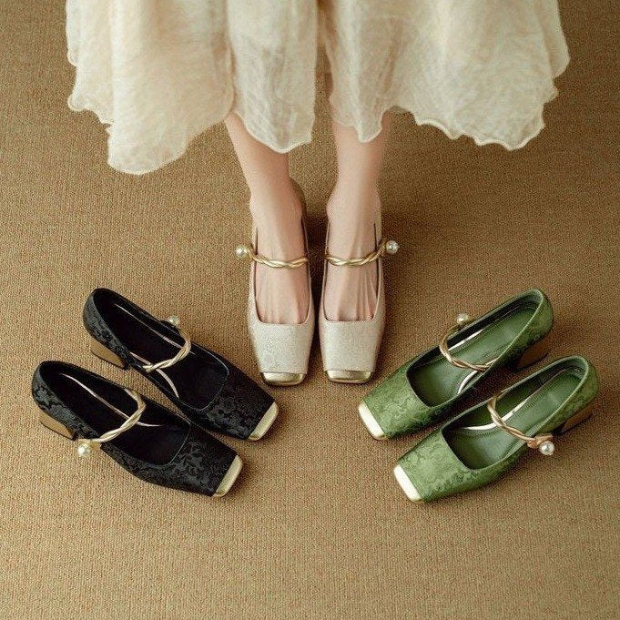 NORTHLINE STUDIO | PEARL STRAP EMBELLISHED FLATS