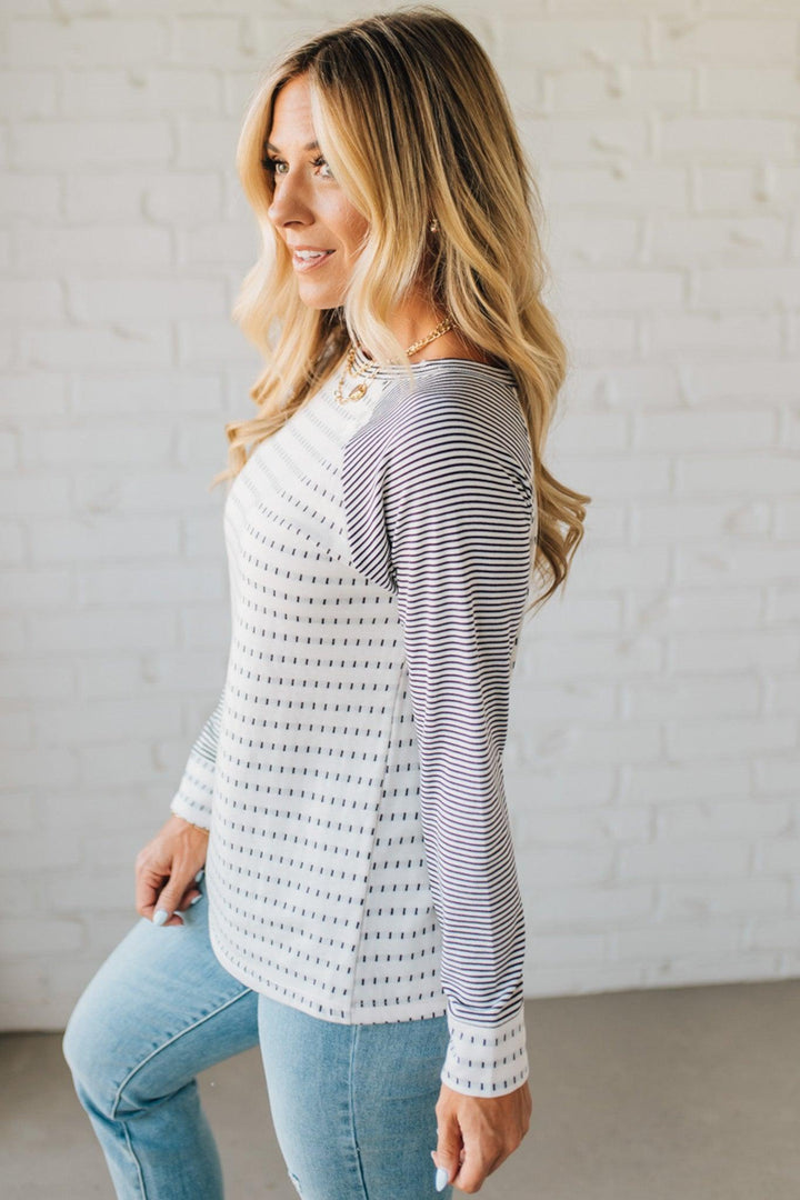 NORTHLINE STUDIO | Long Sleeve Mini-Stripe Sweater Top