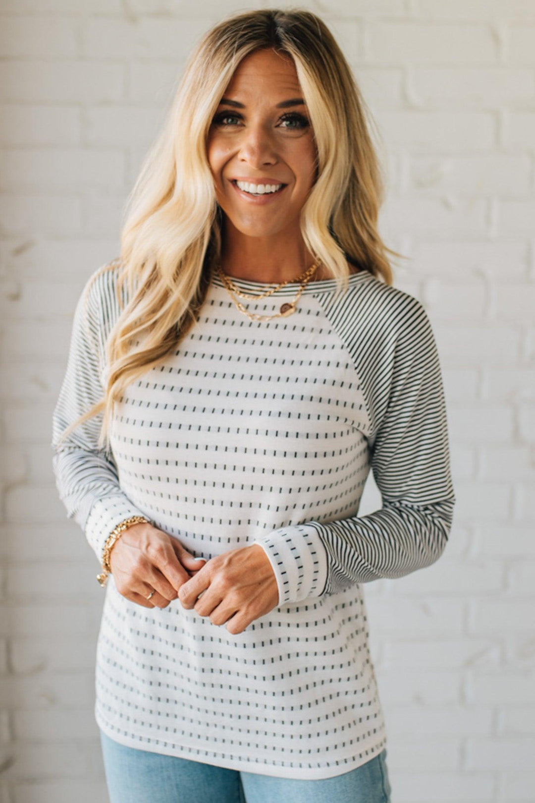NORTHLINE STUDIO | Long Sleeve Mini-Stripe Sweater Top