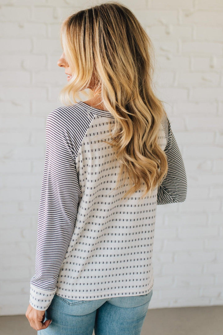 NORTHLINE STUDIO | Long Sleeve Mini-Stripe Sweater Top
