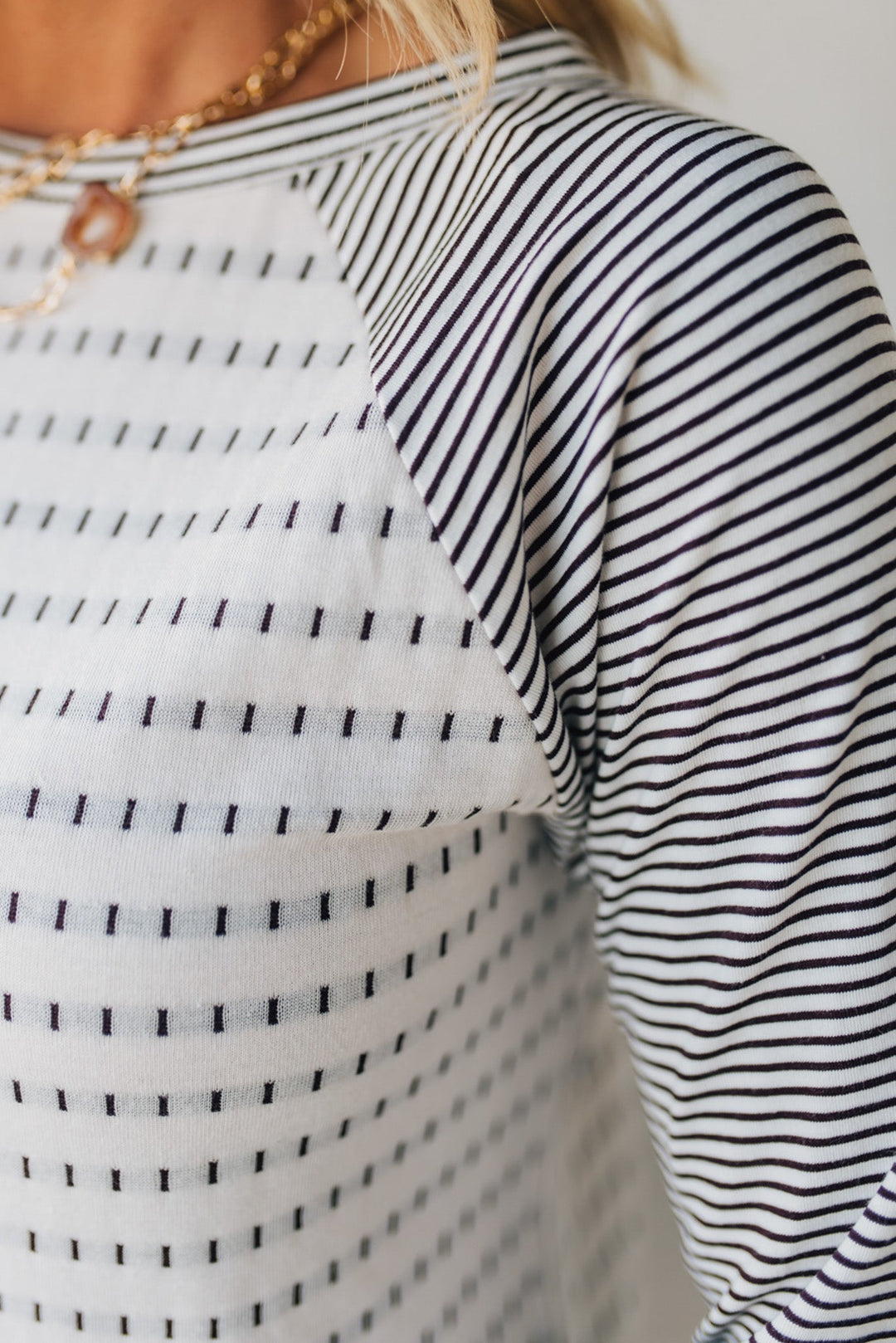 NORTHLINE STUDIO | Long Sleeve Mini-Stripe Sweater Top