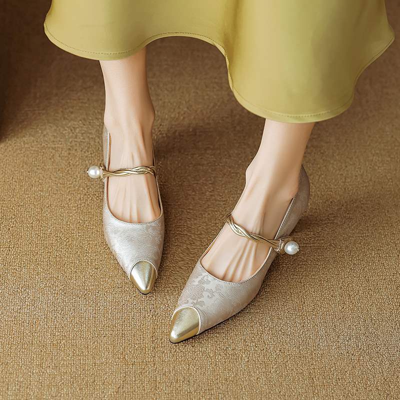 NORTHLINE STUDIO | PEARL-STRAP SCULPTED HEELS