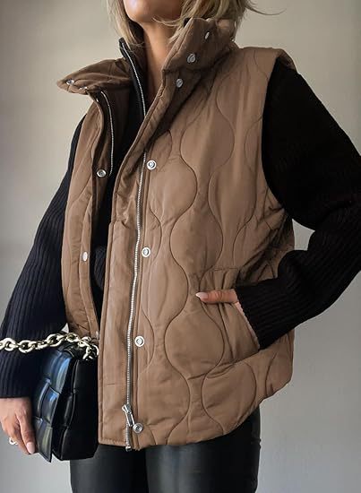 NORTHLINE STUDIO | Classic Puffer Button Zip Up Collared Vest