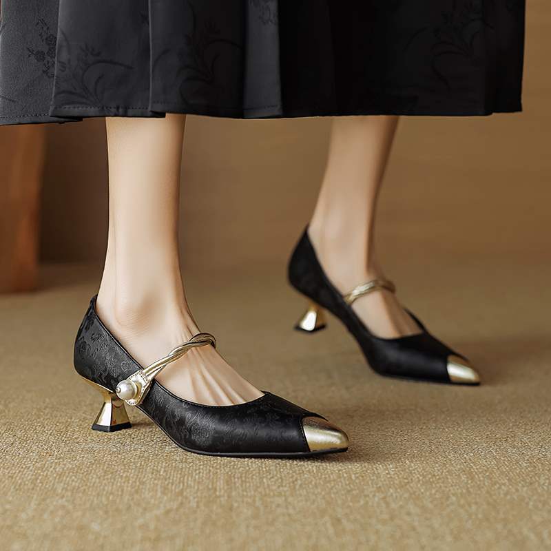 NORTHLINE STUDIO | PEARL-STRAP SCULPTED HEELS