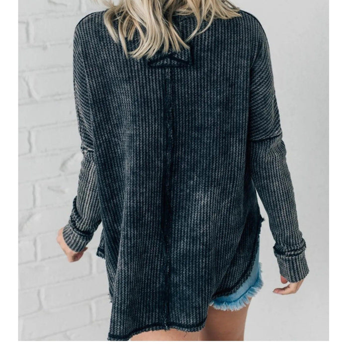 NORTHLINE STUDIO | Effortless Crewneck Washed Top