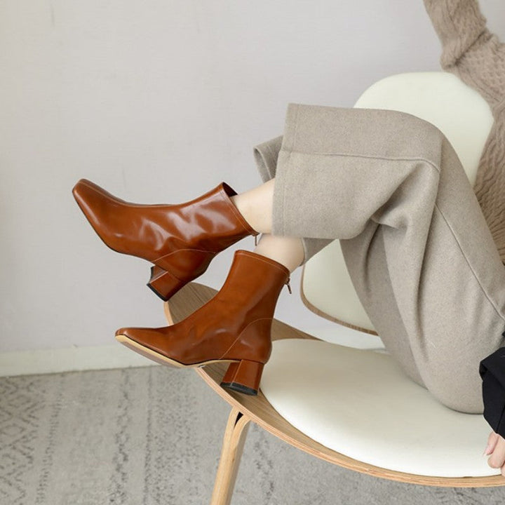 HARPER & JUNE | CLASSIC BLOCK-HEEL ANKLE BOOTS