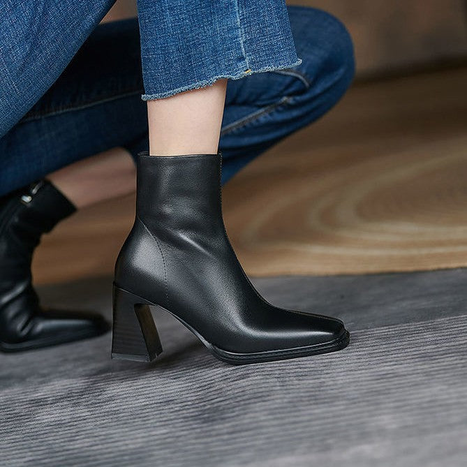 HARPER & JUNE | ELEGANT BLOCK-HEEL ANKLE BOOTS