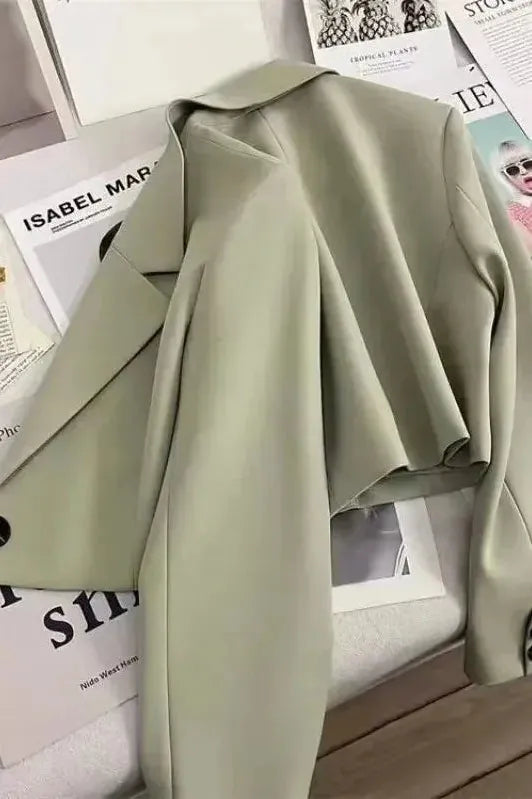 NORTHLINE STUDIO | ARIA CROPPED BUTTON BLAZER