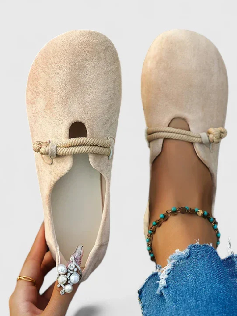 AVELISSE COMFORT SHOES