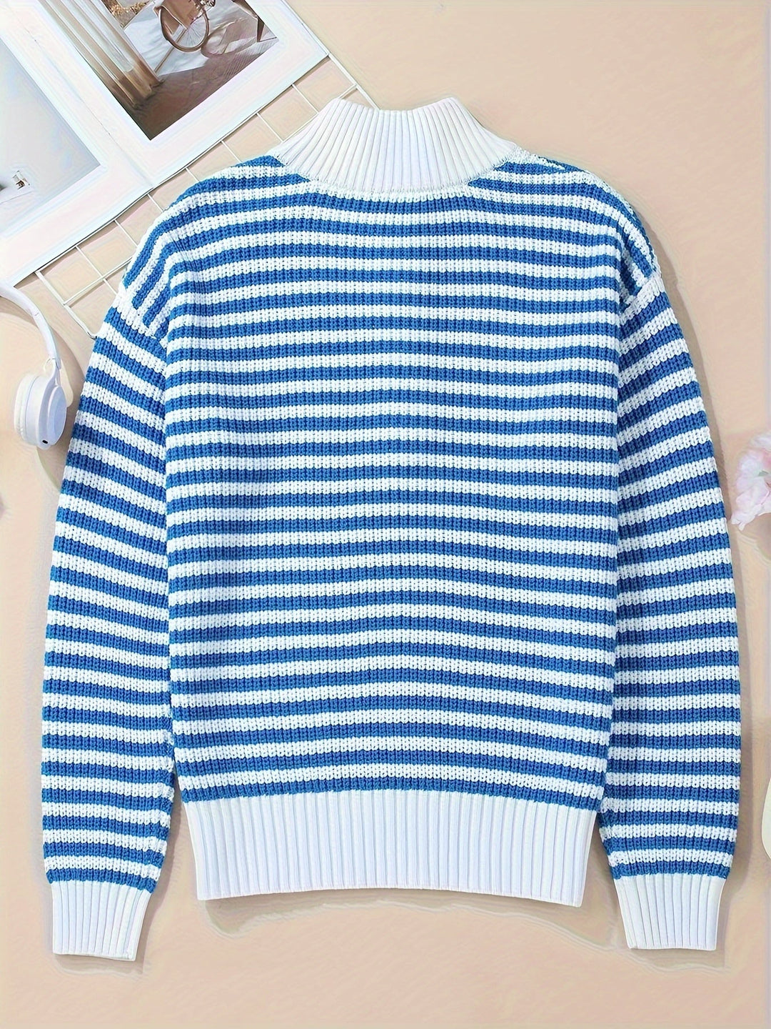 NORTHLINE STUDIO | Striped Zipper Sweater