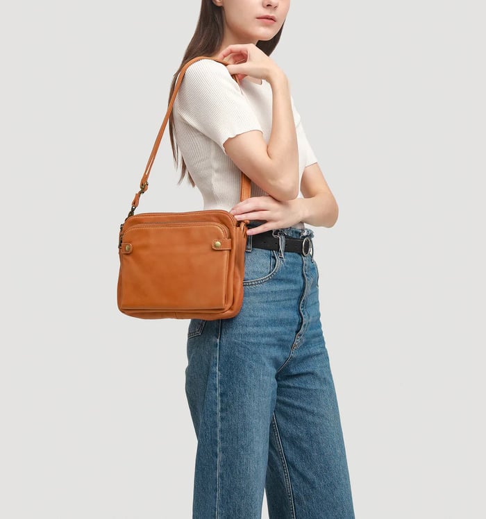 NORTHLINE STUDIO | COMPACT CROSSBODY BAG