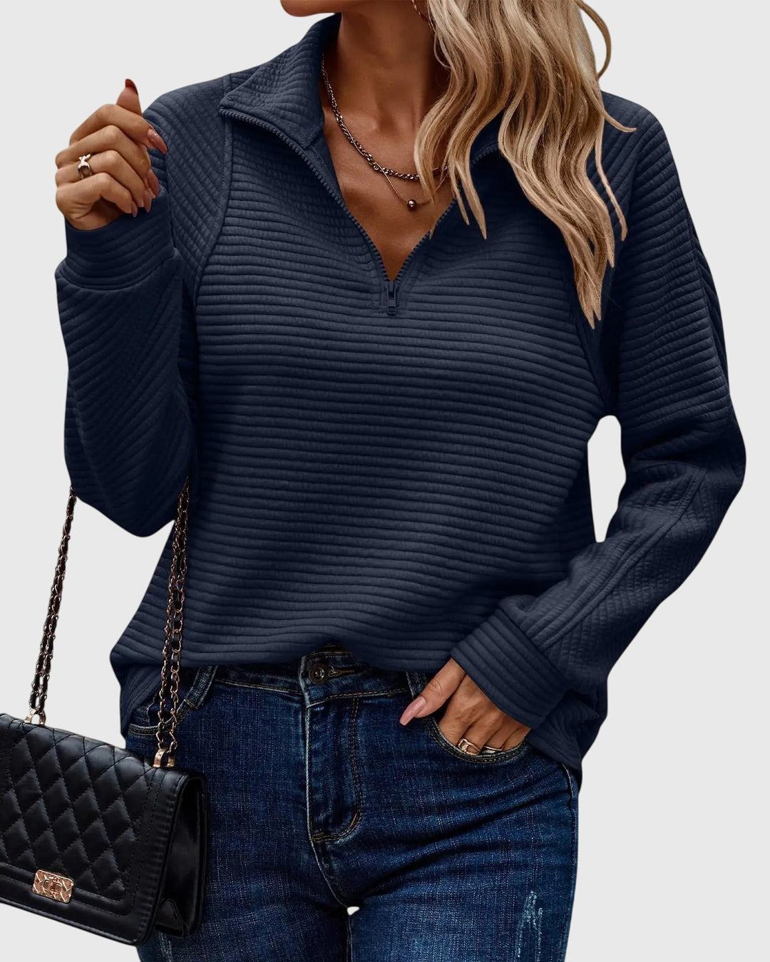 NORTHLINE STUDIO | Elegant Sweater with Zipper