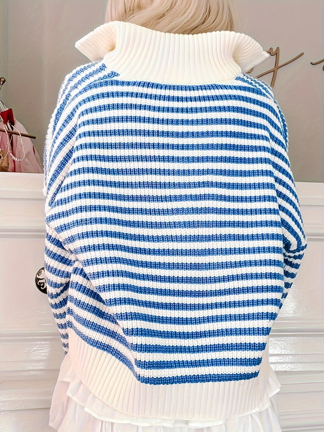 NORTHLINE STUDIO | Striped Zipper Sweater
