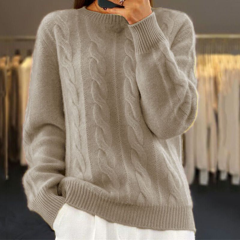 NORTHLINE STUDIO | SOFT CABLE-KNIT SWEATER